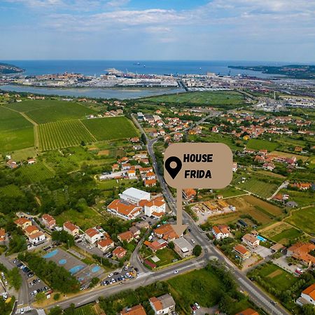 House Frida Apartment Koper Bagian luar foto