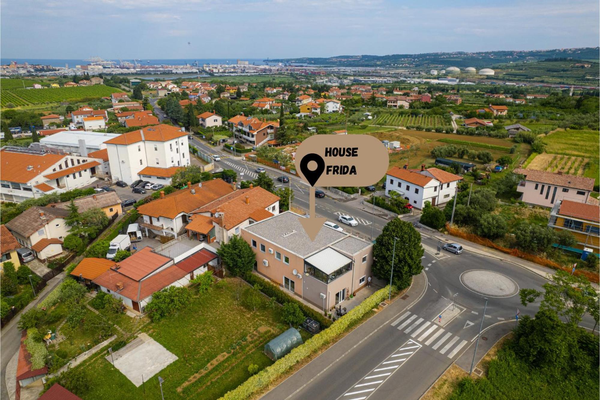 House Frida Apartment Koper Bagian luar foto